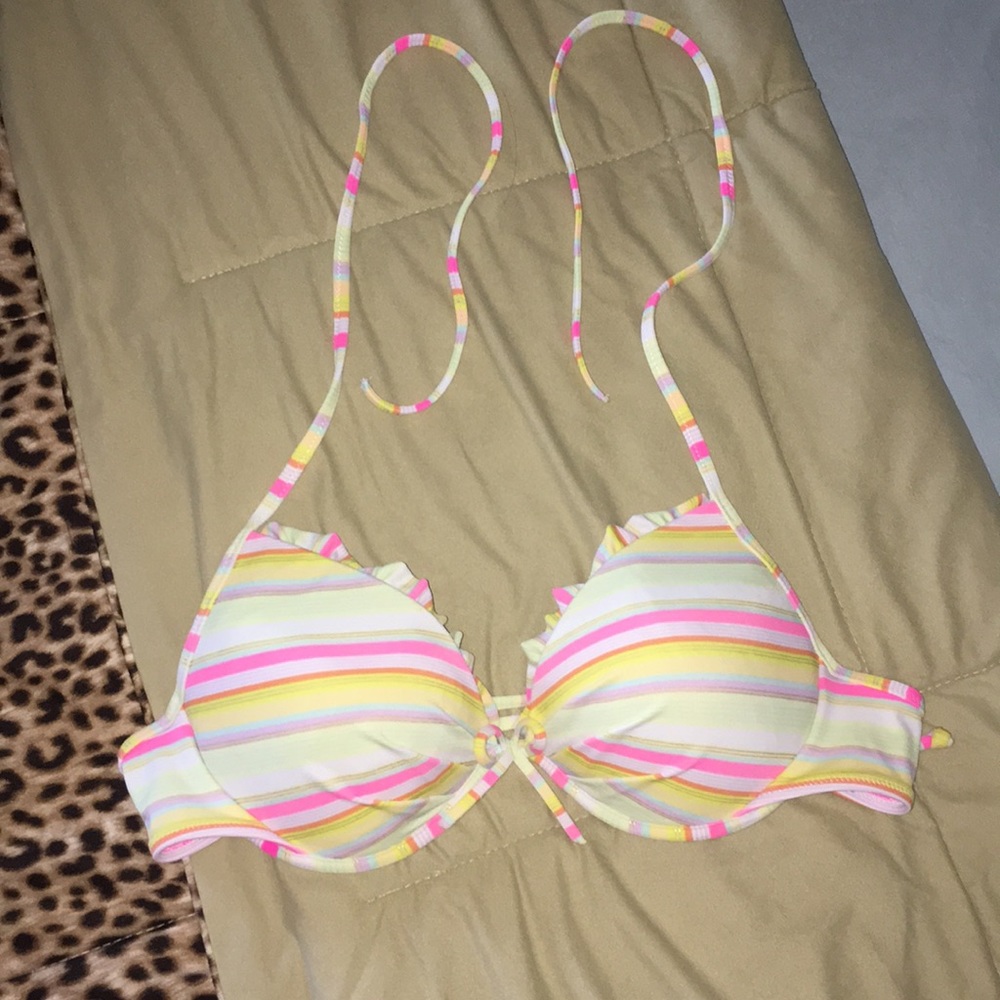 Vintage Victoria’s Secret halter bikini